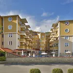 Otel Kleopatra Ada