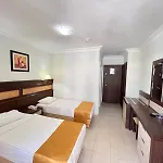 Otel Kleopatra Ada 4*